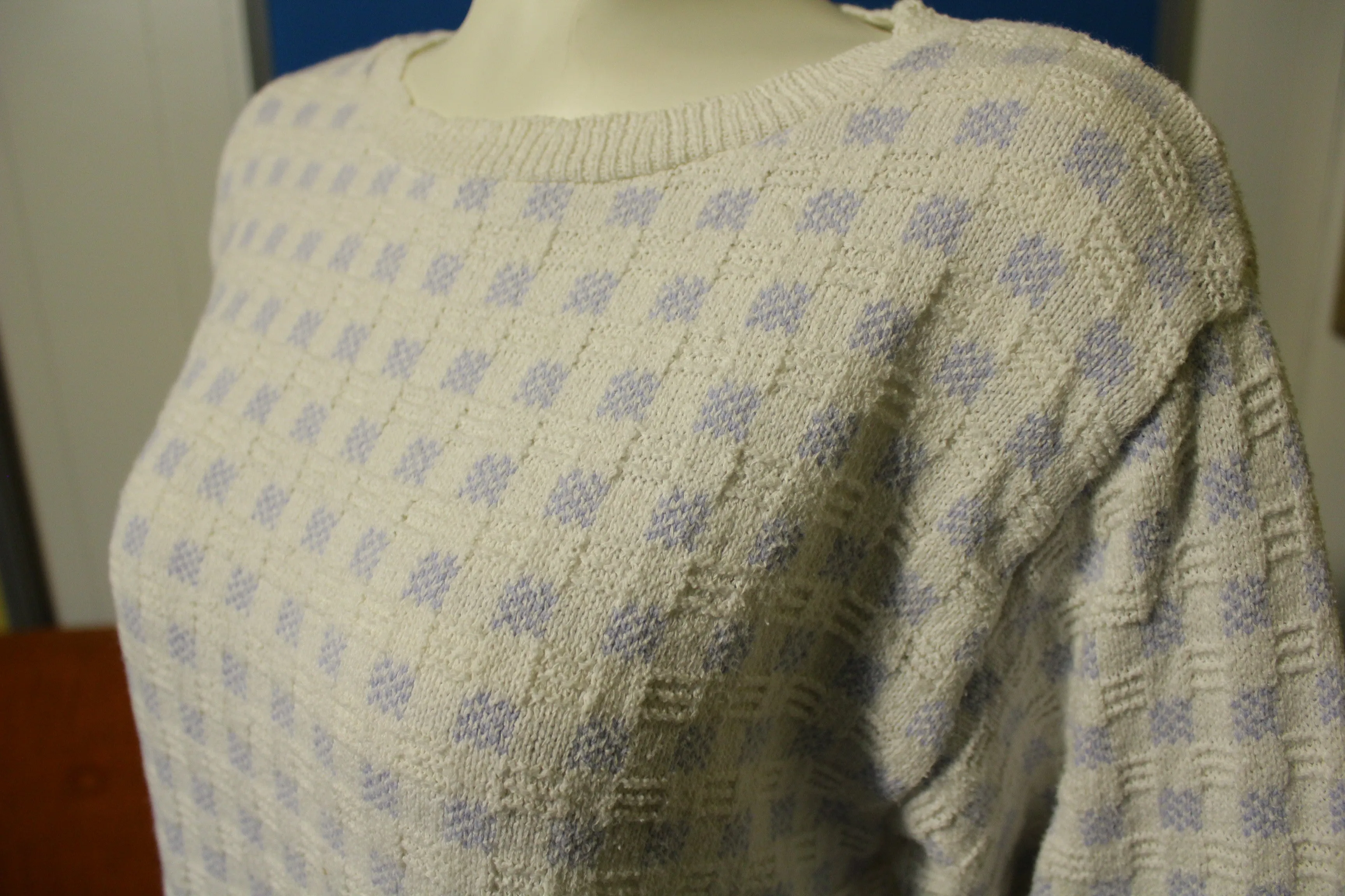 Aileen Vintage Womens Checkered Blue White 80s Sweater USA Made