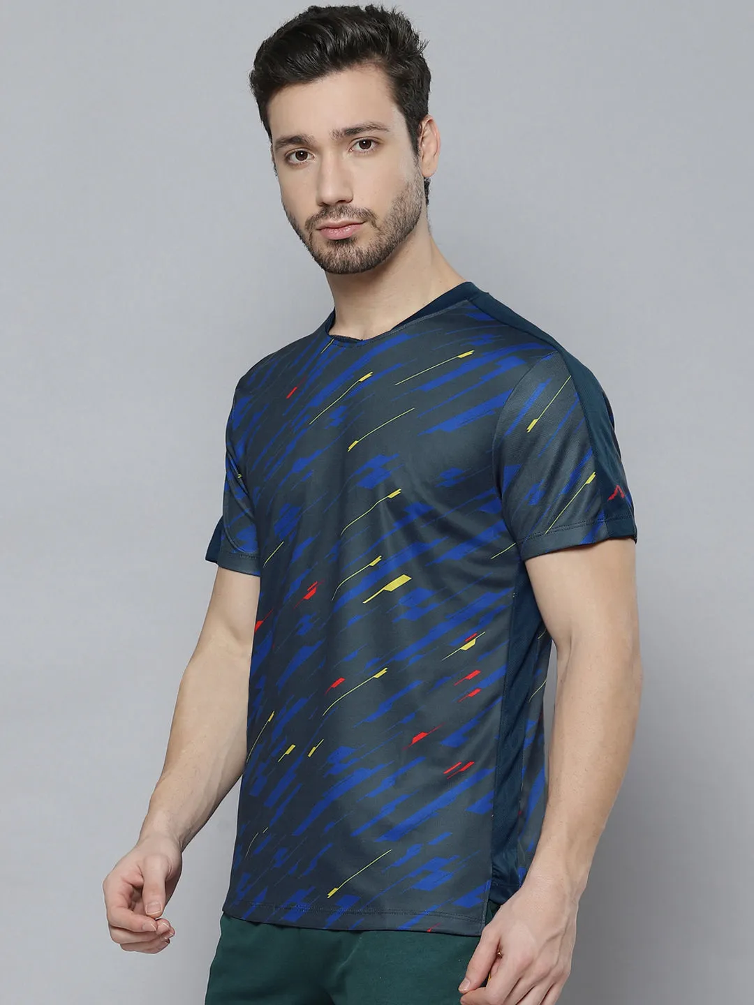 Alcis Men Blue  Yellow Abstract Printed T-shirt