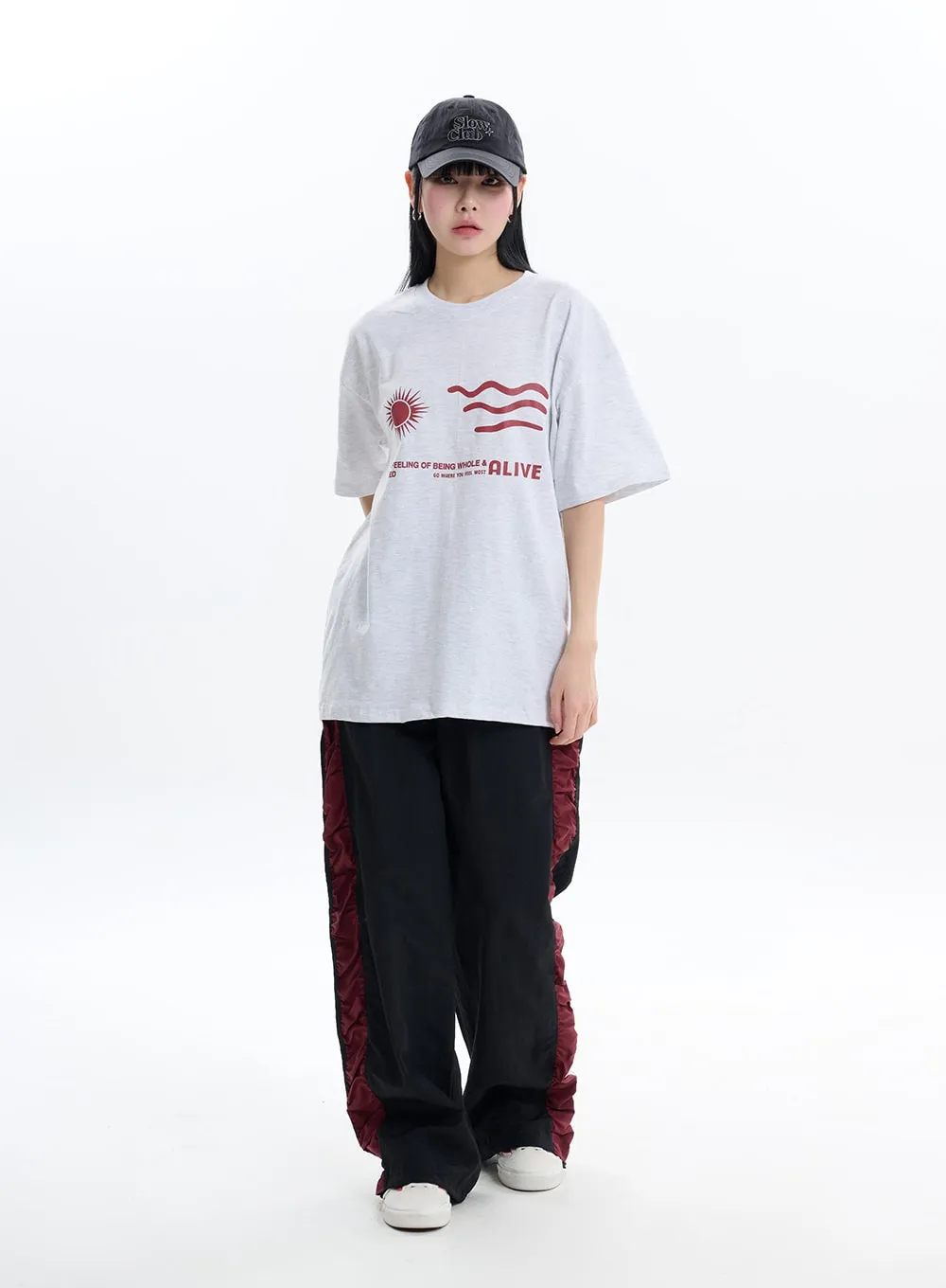 ALIVE Oversized T-Shirt IF413