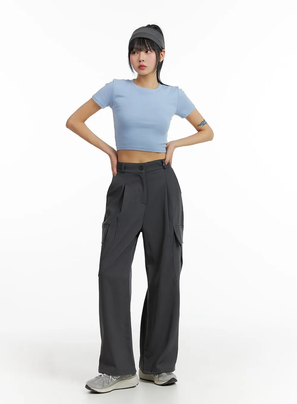 Crew Neck Slim Crop Top IF402