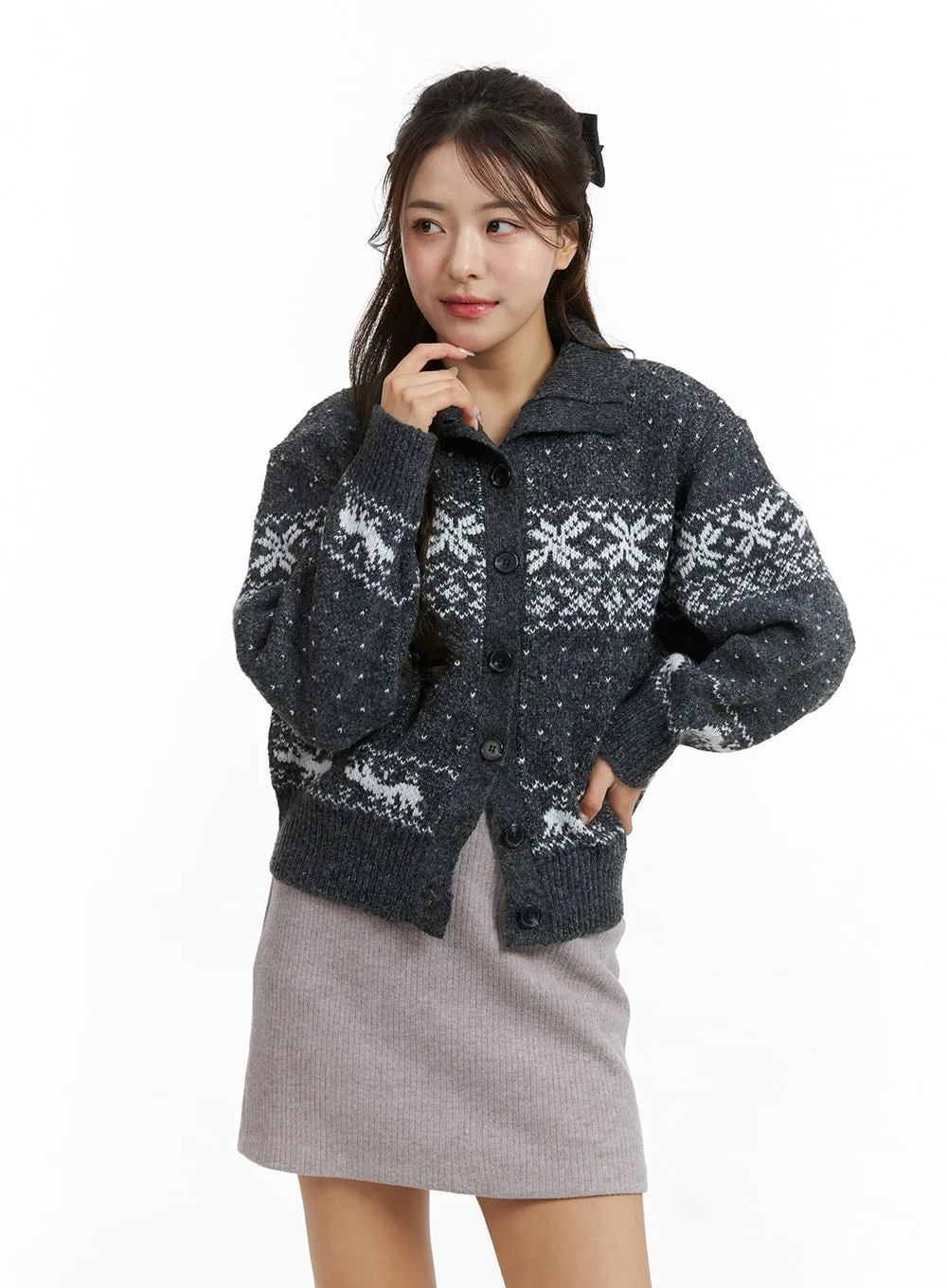 Knit Round Neck Graphic Button Cardigan OJ409