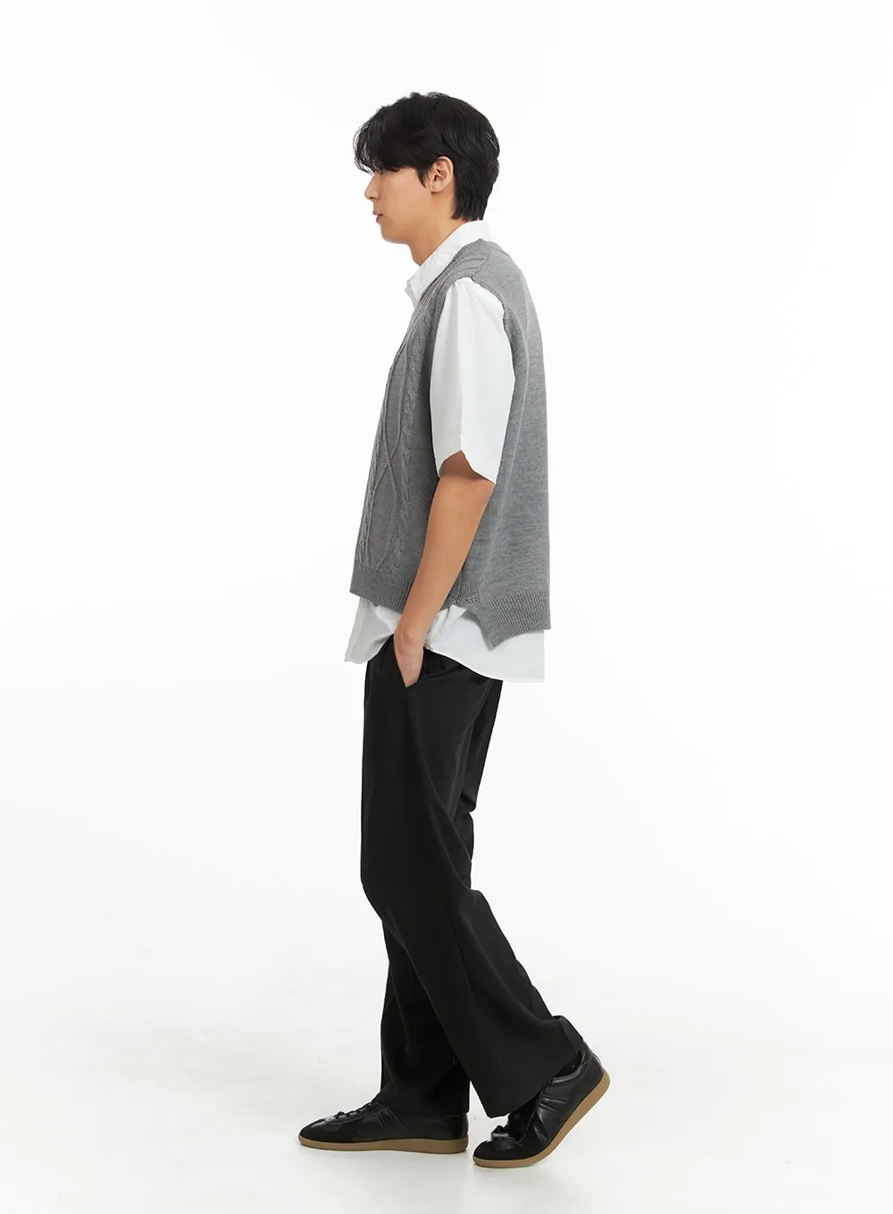 Men's Classic Cable Knit V-Neck Vest IA401