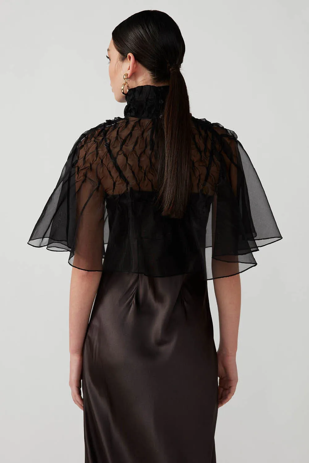 Organza Cape in Noir