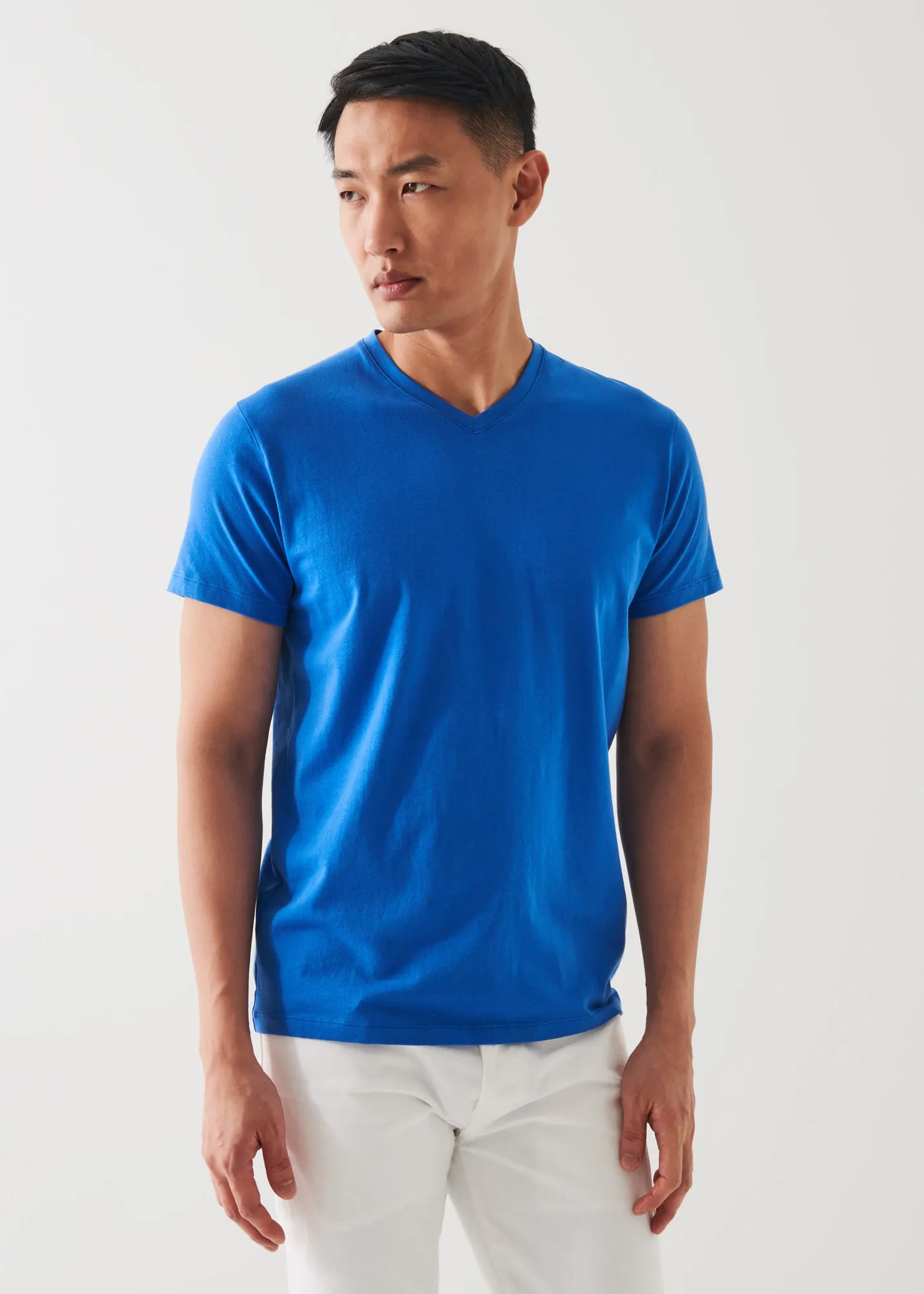 PIMA COTTON STRETCH V-NECK T-SHIRT