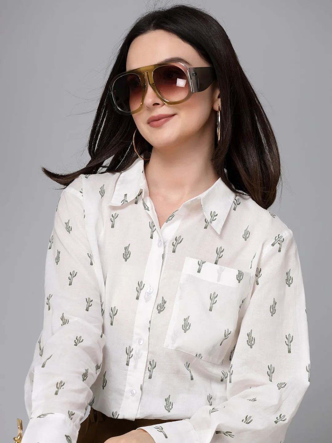 Style Quotient White and Green Cactus Printed Cotton Boxy Fit Smart Casual Shirt